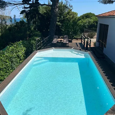 Lon * Mont-roig del Camp